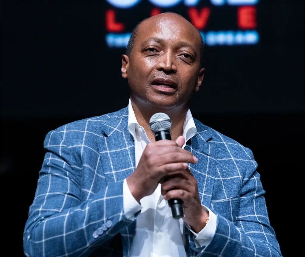 Interesting things to know about Multi-billionaire Patrice Motsepe Biography -Profile, Net Worth, Career & Age