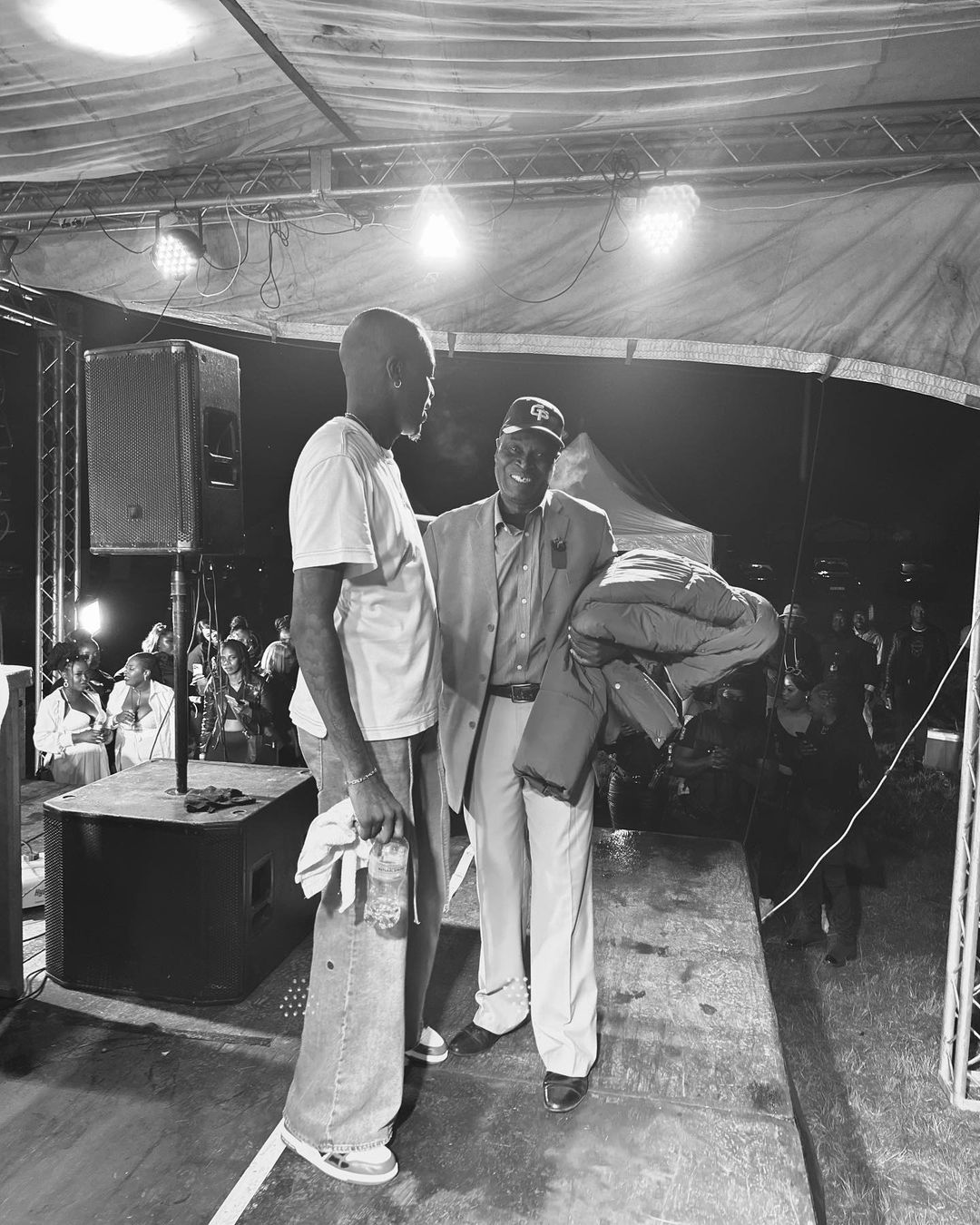 Oscar Mbo gets emotional as his father attends his show