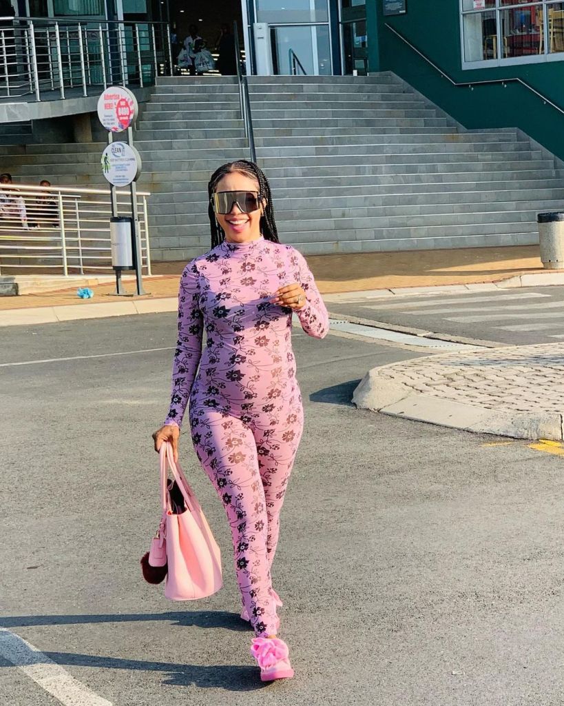 Kelly Khumalo’s manager Reveals that she hasn’t given birth yet