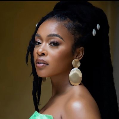 Nomzamo Mbatha stunning photos at movie premiere in Lagos, Nigeria