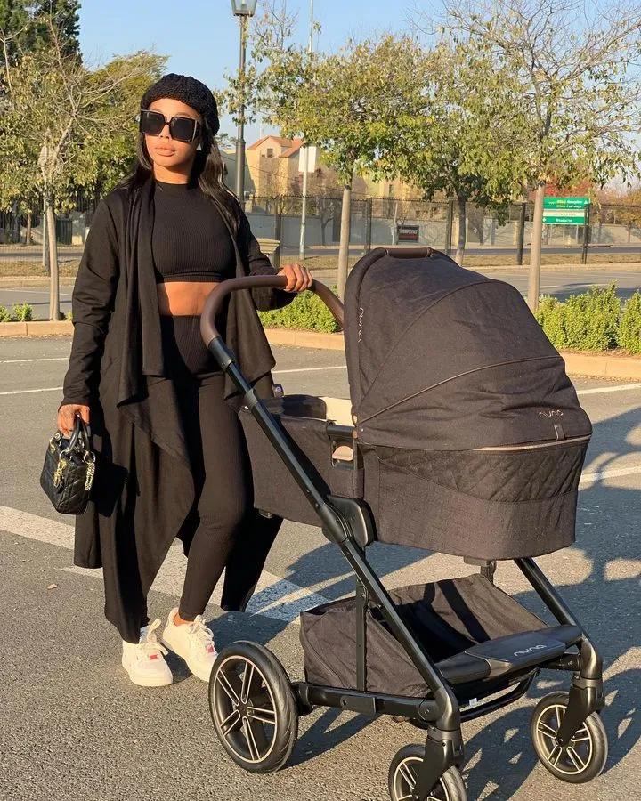 PICS: Kelly Khumalo shows off flat tummy few weeks after giving birth