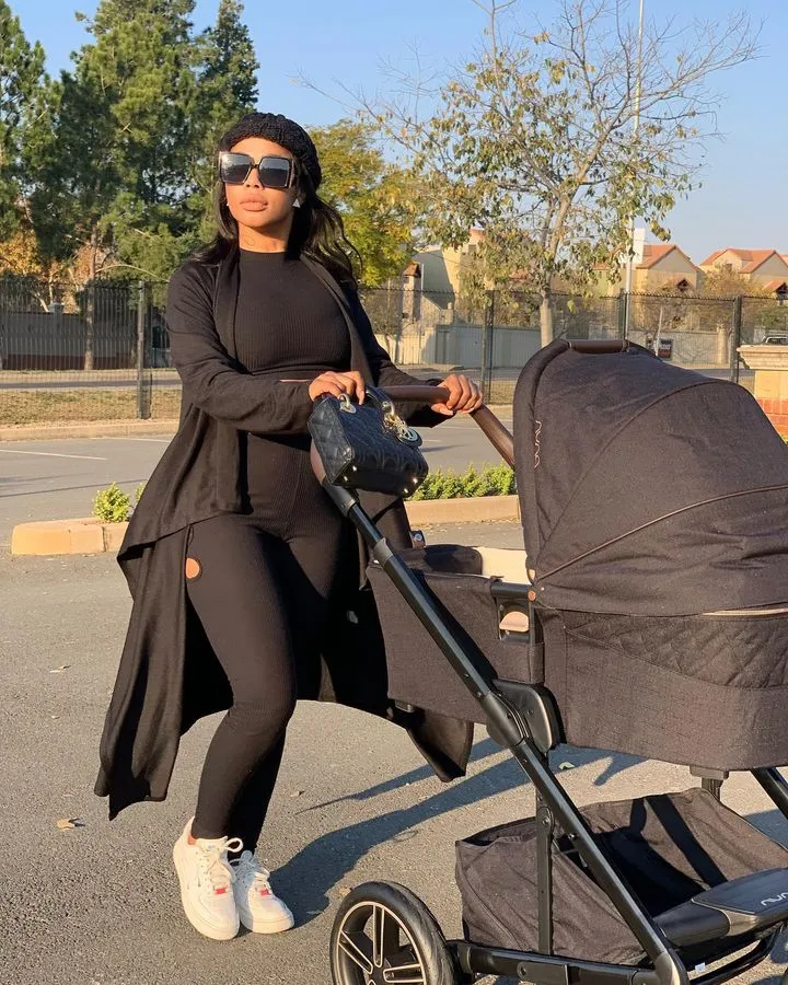 PICS: Kelly Khumalo shows off flat tummy few weeks after giving birth