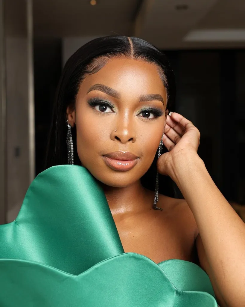 K Naomi announces second pregnancy