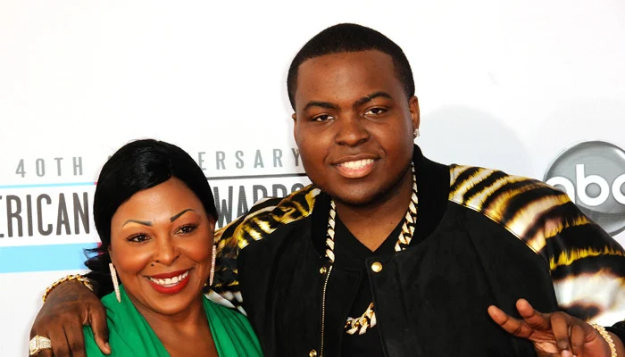 Sean Kingston and mother charged of alleged $1M fraud scheme